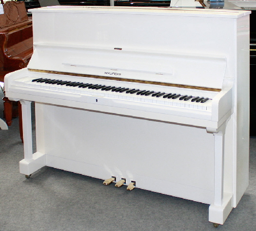 Klavier-Hyundai-U-835-weiss-IML00667-1-a